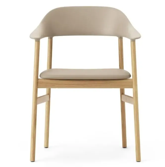 Krzesło Herit Z Podłokietnikami Jasny Dąb Skórzane Piaskowe Normann Copenhagen