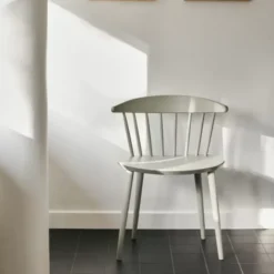 Krzesło J104 Ciemny Dąb Hay