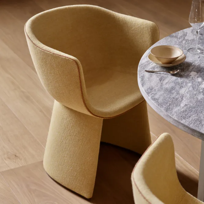 Krzesło Monolit Cm220 Kasztanowo Beżowe Fritz Hansen