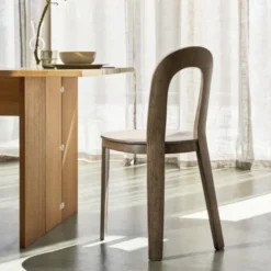 Krzesło Olivia Ciemny Dąb Design House Stockholm