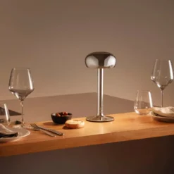 Lampa Bezprzewodowa Emendo Chromowana Please Wait To Be Seated
