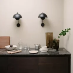 Lampa Ścienna Flowerpot Vp8 Matt Black Andtradition