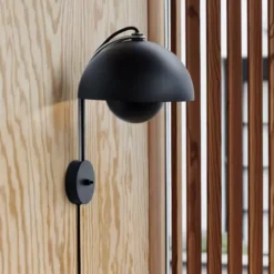 Lampa Ścienna Flowerpot Vp8 Matt Black Andtradition