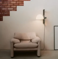 Lampa Ścienna Lauro Biały Klosz Z Ciemnobrązową Podstawą Marset