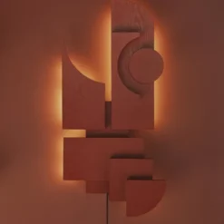 Lampa Ścienna Totem Deco Czerwona Please Wait To Be Seated
