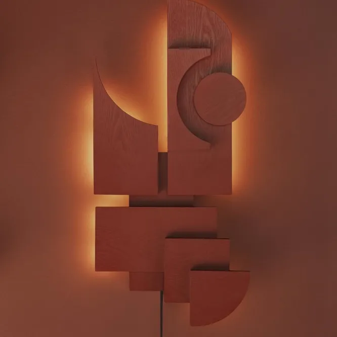 Lampa Ścienna Totem Deco Czerwona Please Wait To Be Seated