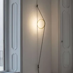 Lampa Ścienna Wirering Szary Przewód - Złoty Pierścień Flos