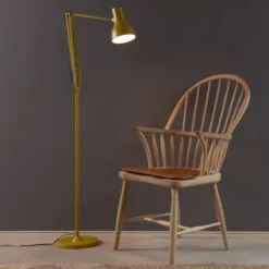 Lampa-Podlogowa-Type-75-Margaret-Howell-Yellow-Edition-Ochre-Anglepoise