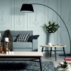 Lampa Podłogowa Chop Czarna Kave Home