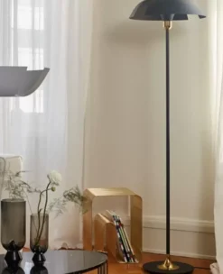 Lampa Podłogowa Cycnus Czarna Aytm