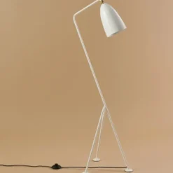 Lampa Podłogowa Grashoppa Czerwony Vintage Gubi
