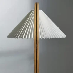 Lampa Podłogowa Timberline Gubi