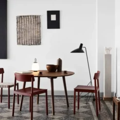 Lampa Podłogowa Tripod Czarna Andtradition