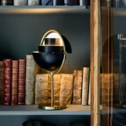 Lampa Przenośna Multi-Lite Black Semi Matt Gubi