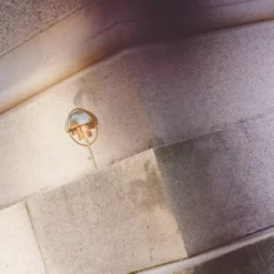 Lampa Przenośna Multi-Lite Brass Gubi