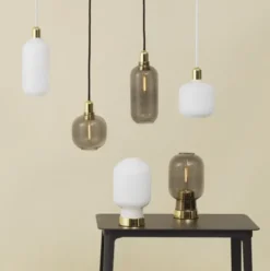Lampa Stołowa Amp Przydymiona Mosiądz Normann Copenhagen