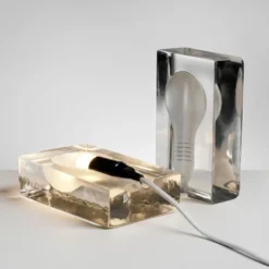 Lampa Stołowa Block Biały Przewód Design House Stockholm