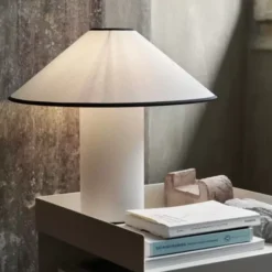 Lampa Stołowa Colette Atd6 Czarna Lamówka Andtradition