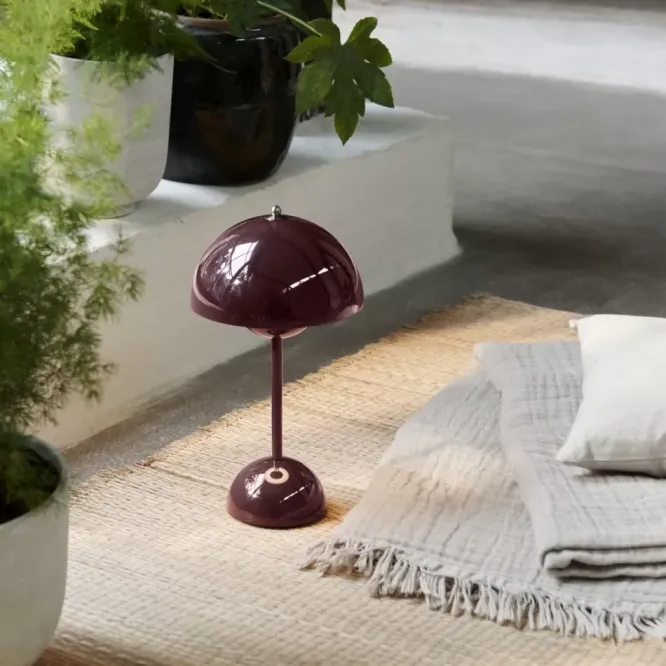 Lampa Stołowa Flowerpot Vp9 Dark Plum Andtradition