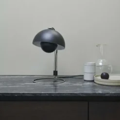 Lampa Stołowa Flowerpot Vp4 Matowa Czerń Andtradition
