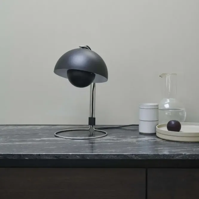 Lampa Stołowa Flowerpot Vp4 Matowa Czerń Andtradition
