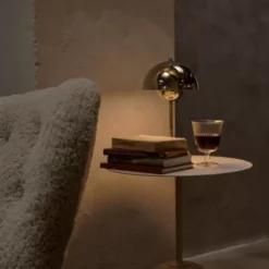 Lampa Stołowa Flowerpot Vp9 Mosiężna Andtradition