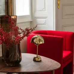 Lampa Stołowa Flowerpot Vp9 Mosiężna Andtradition