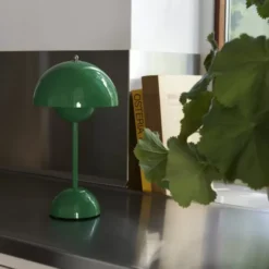 Lampa Stołowa Flowerpot Vp9 Signal Green Andtradition