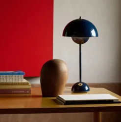Lampa Stołowa Flowerpot Vp3 Steel Blue Andtradition
