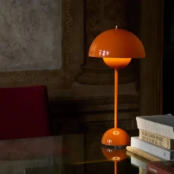 Lampa Stołowa Flowerpot Vp3 Zesty Orange Andtradition