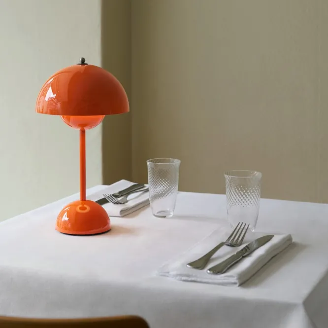 Lampa Stołowa Flowerpot Vp9 Zesty Orange Andtradition
