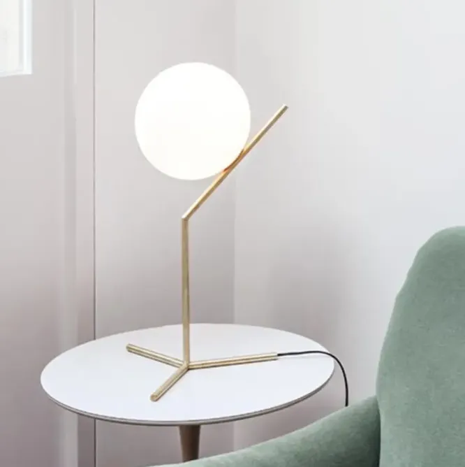 Lampa Stołowa Ic T1 High Mosiężna Flos