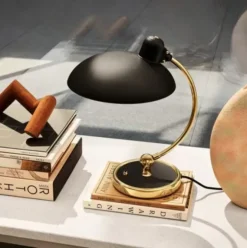 Lampa Stołowa Kaiser Idell Luxus Czarna Matowa Mosiądz Fritz Hansen