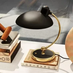 Lampa Stołowa Kaiser Idell Luxus Czarna Matowa Mosiądz Fritz Hansen