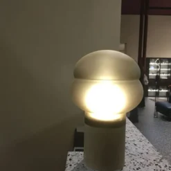 Lampa Stołowa Kumo Średnia Przydymiona Szara-Taupe Pulpo