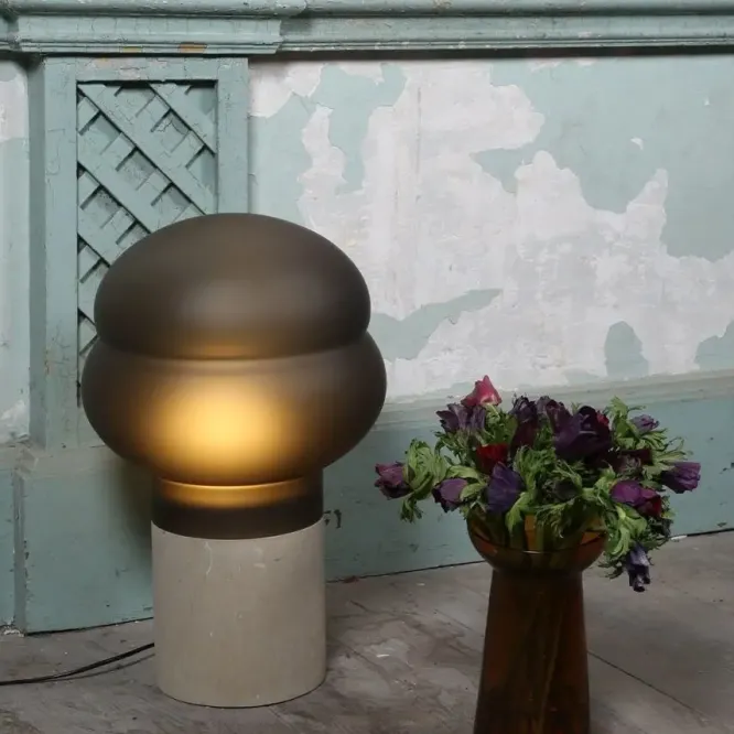 Lampa Stołowa Kumo Wysoka Przydymiona Szara-Taupe Pulpo
