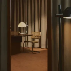Lampa Stołowa Lauro Czarny Klosz Z Chromowaną Podstawą Marset