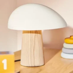 Lampa Stołowa Night Owl Biała Podstawa Jesionowa Fritz Hansen