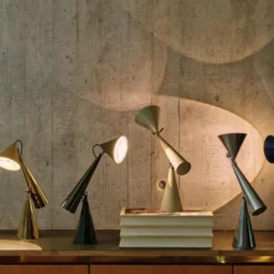 Lampa Stołowa Pose Task Light Kremowa Tom Dixon