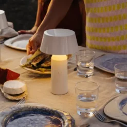 Lampa Stołowa Przenośna Bicoca Off-White Marset