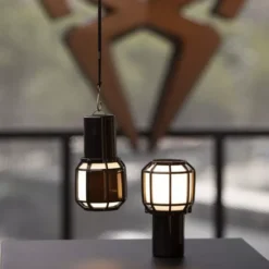 Lampa Stołowa Przenośna Chispa Black Marset