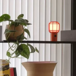 Lampa Stołowa Przenośna Chispa Orange Marset