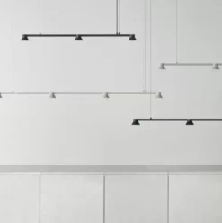 Lampa Wisząca Hat Linear 167 Cm Czarna Normann Copenhagen