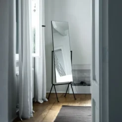 Lustro Podłogowe Officina Magis