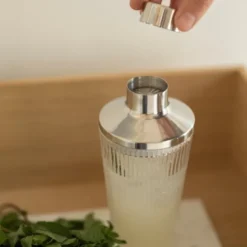 Shaker Pilastro Stelton
