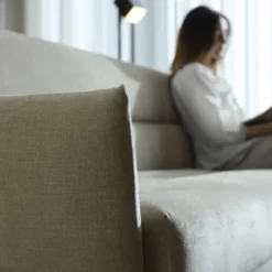 Sofa Rozkładana Jillis Z Podłokietnikami Avella Sand Innovation