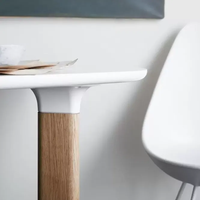 Stół Analog 245 Cm Biały Laminat Fritz Hansen