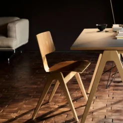 Stół Daystak Rd2 Bukowy Blat Laminowany Fenix Comodoro Andtradition