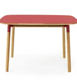 Stół Form 120X120 Cm Czerwony Normann Copenhagen