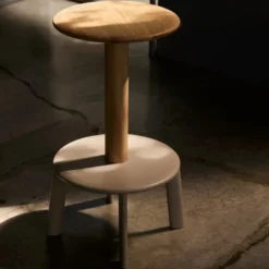 Stołek Barowy Massif Av40 75 Cm Dąb Naturalny Beżowy Andtradition